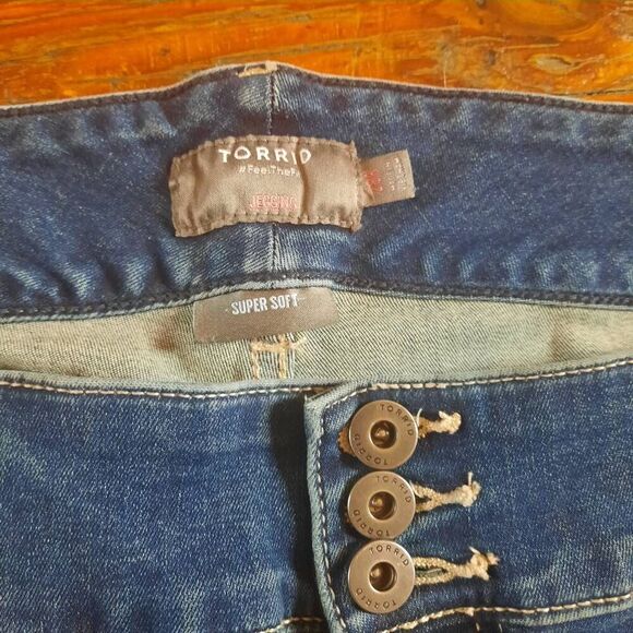 Torrid Jeans Plus Size 28W - Picture 4 of 5